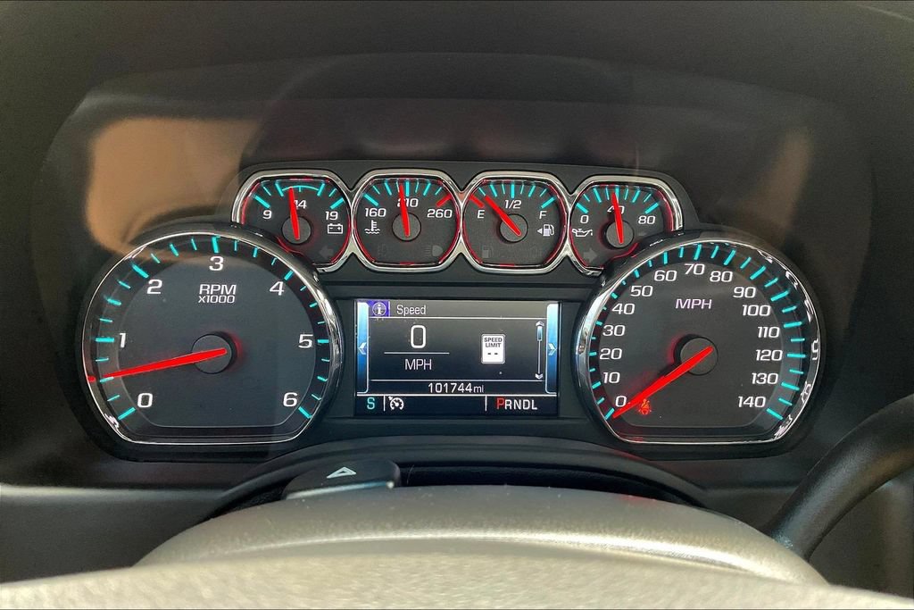 Used 2020 Chevrolet Suburban Premier AWD/4WD image 16