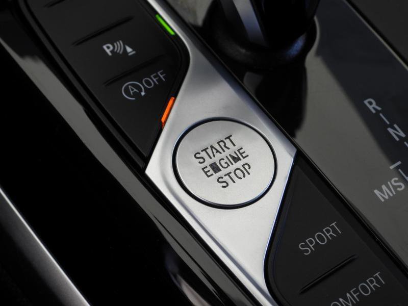 Used 2022 BMW 230i Coupe w/ Premium Package 2 RWD image 54