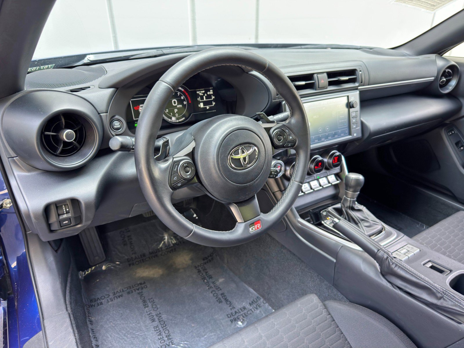 Used 2022 Toyota GR86 RWD image 12