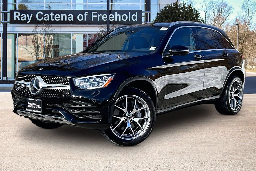 Certified 2022 Mercedes-Benz GLC 300 4MATIC image 1