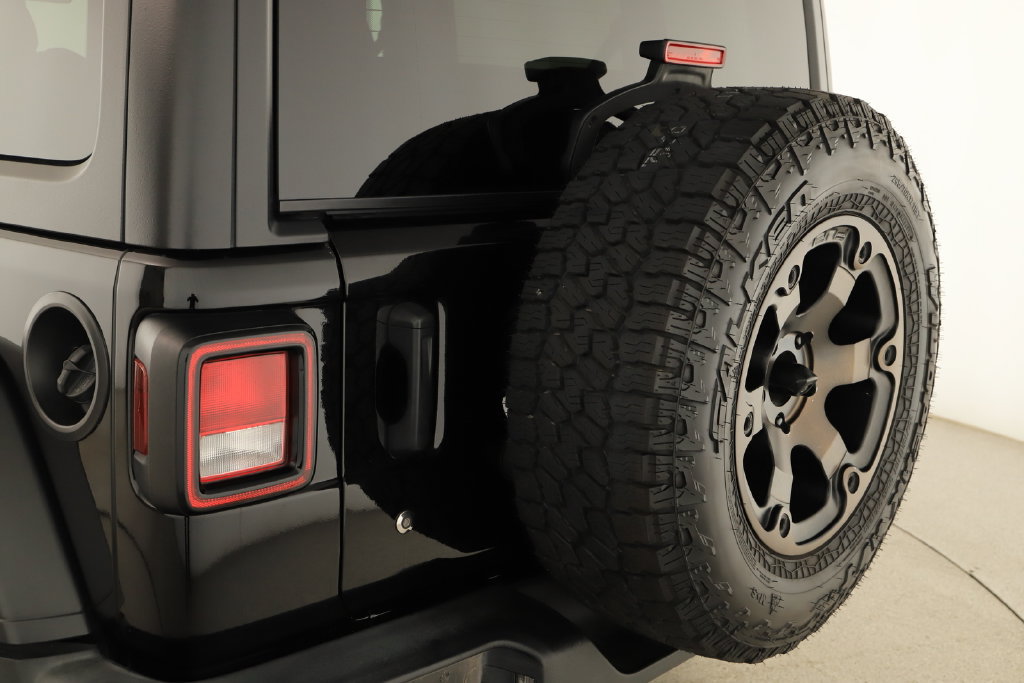 Used 2019 Jeep Wrangler Sport AWD/4WD image 25