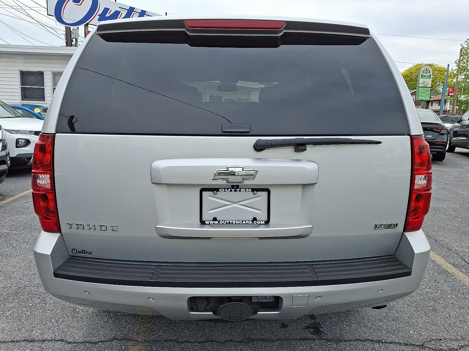Used 2010 Chevrolet Tahoe LS w/ Convenience Package AWD/4WD image 4