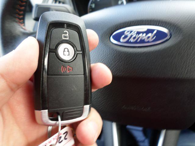 Used 2022 Ford EcoSport SE w/ SE Convenience Package image 17