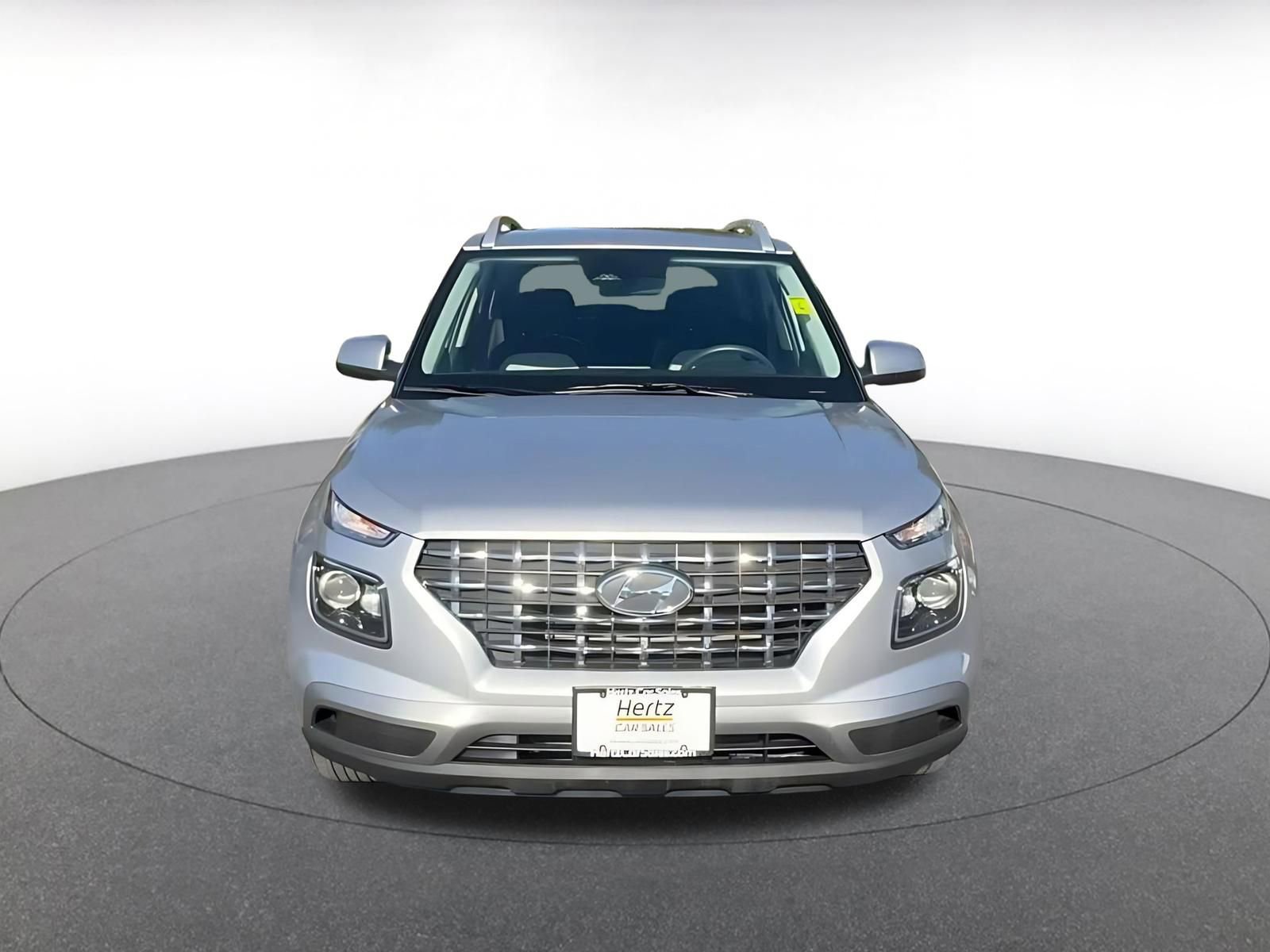 Used 2025 Hyundai Venue SEL image 4