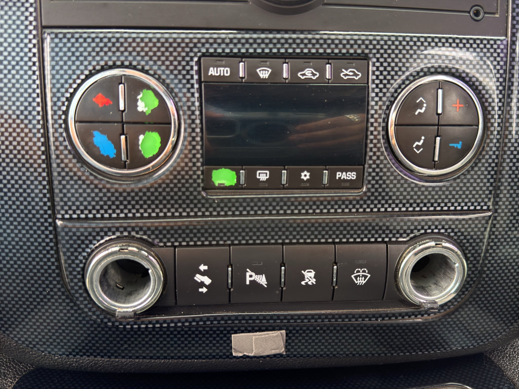 Used 2008 Chevrolet Avalanche LT w/ LT Preferred Equipment Group AWD/4WD image 27