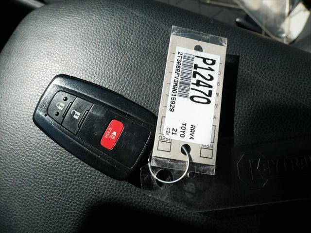 Certified 2021 Toyota RAV4 XLE image 30