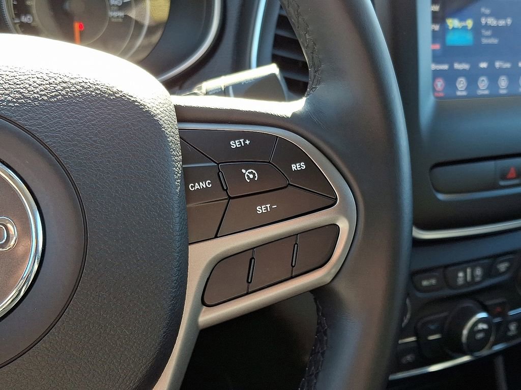 Used 2019 Jeep Cherokee Latitude Plus image 22