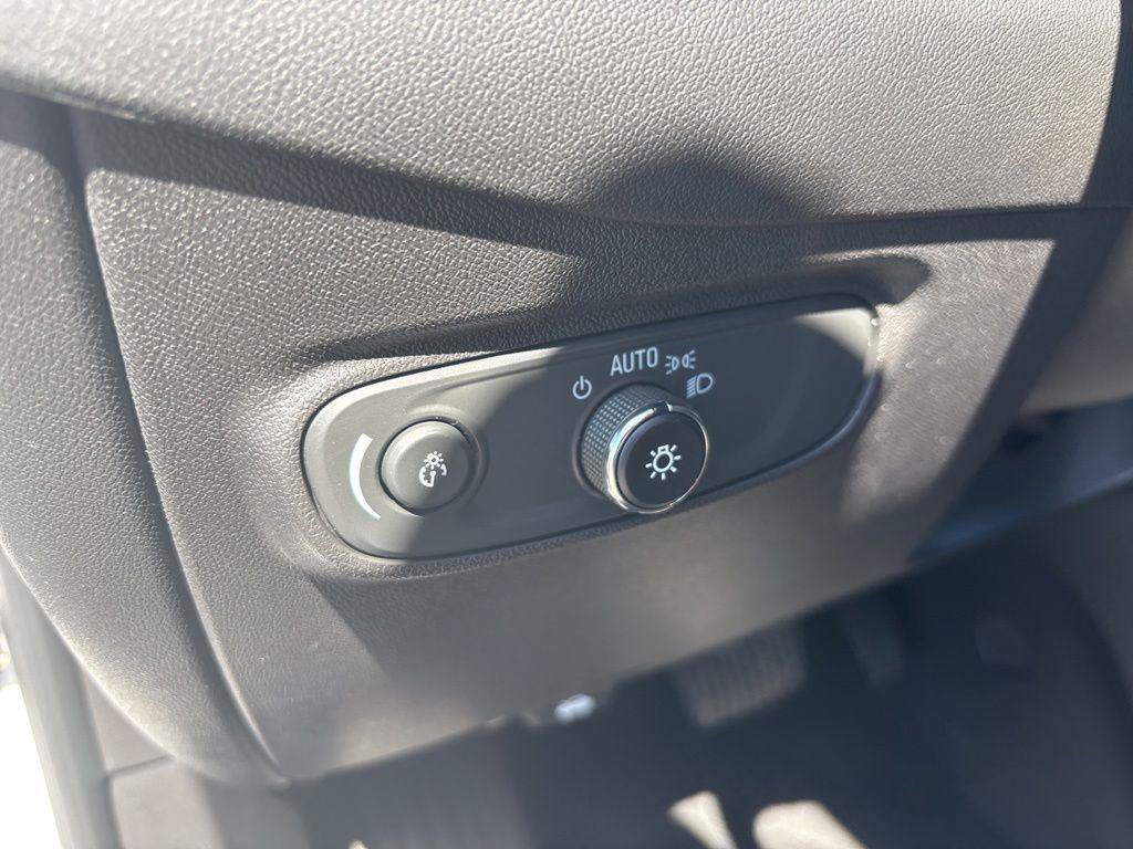 Used 2024 Chevrolet Equinox LT AWD/4WD image 19