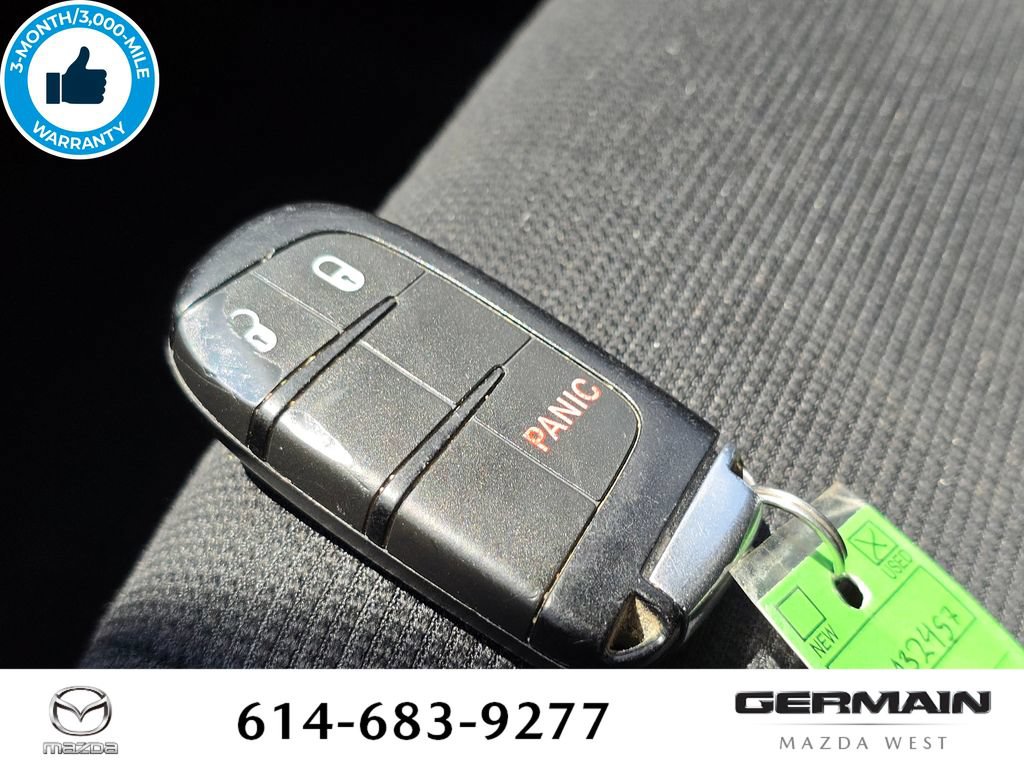 Used 2015 Jeep Grand Cherokee Laredo w/ Quick Order Package 23E AWD/4WD image 35