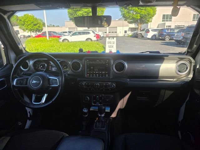 Used 2021 Jeep Gladiator Overland AWD/4WD image 13