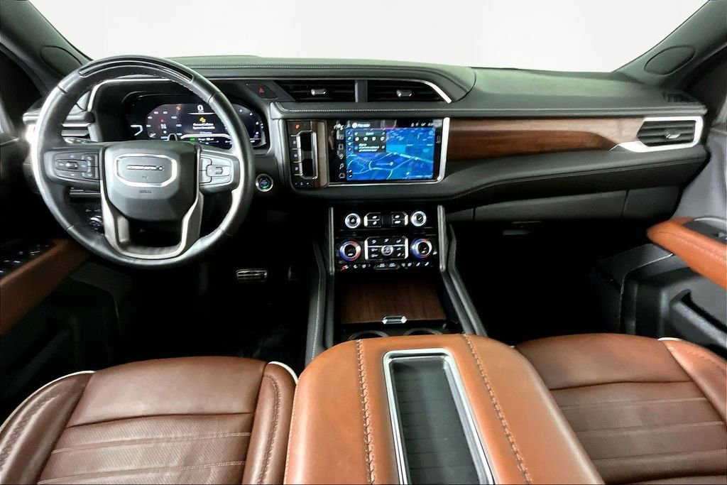 Used 2024 GMC Yukon XL Denali Ultimate image 7