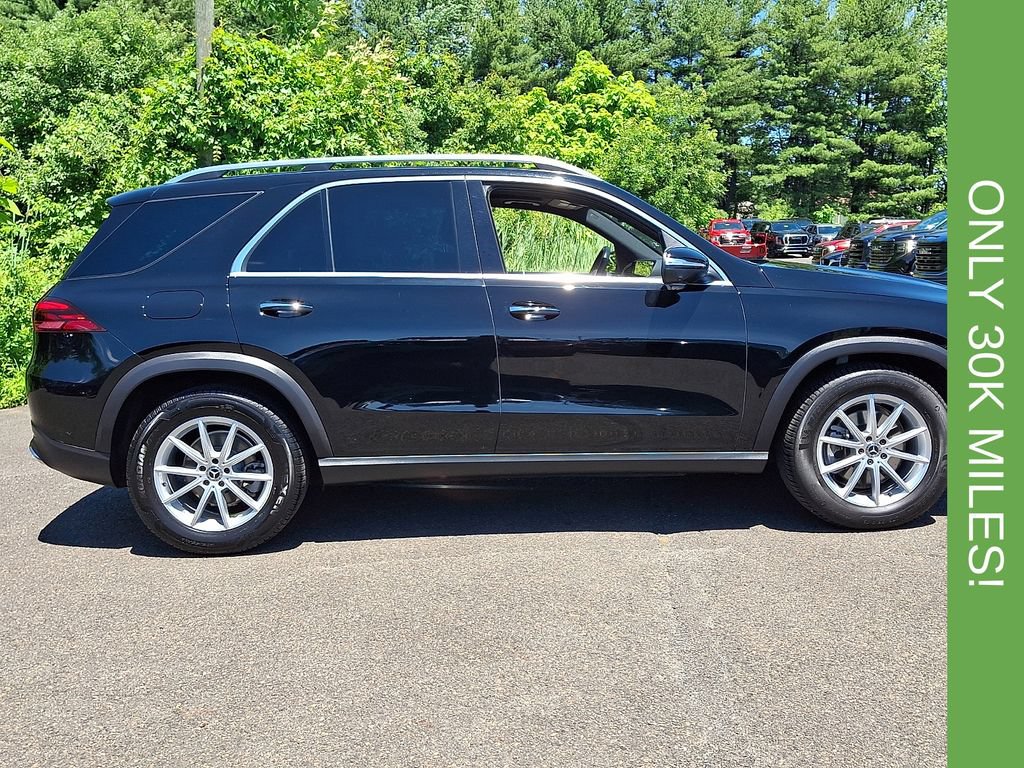 Used 2025 Mercedes-Benz GLE 350 4MATIC w/ Driver Assistance Package image 7