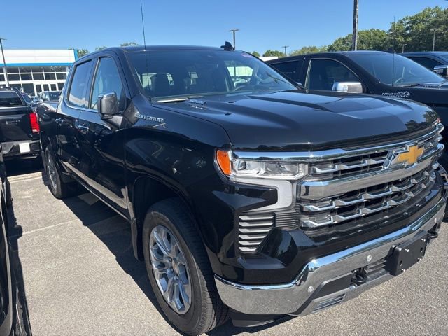 New 2026 Chevrolet Silverado 1500 LTZ w/ LTZ Premium Package image 3