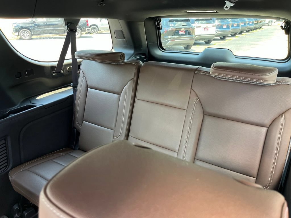 Used 2024 Chevrolet Suburban High Country w/ Max Trailering Package AWD/4WD image 48