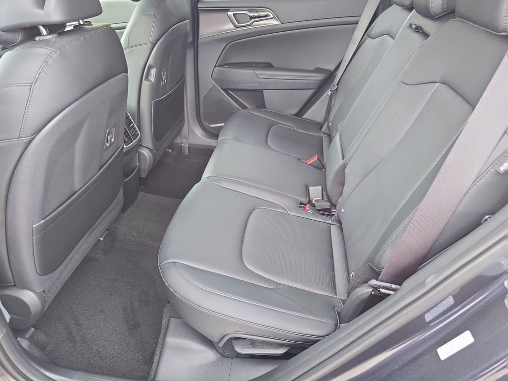 New 2026 Kia Sportage EX image 17