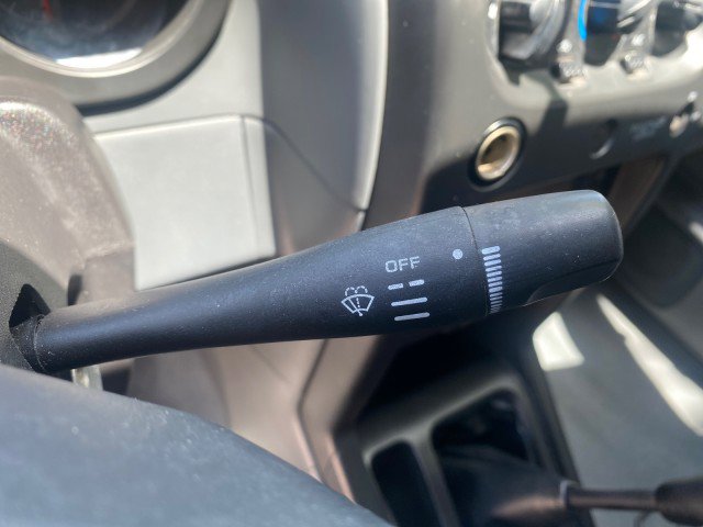 Used 2002 Nissan Frontier XE image 40