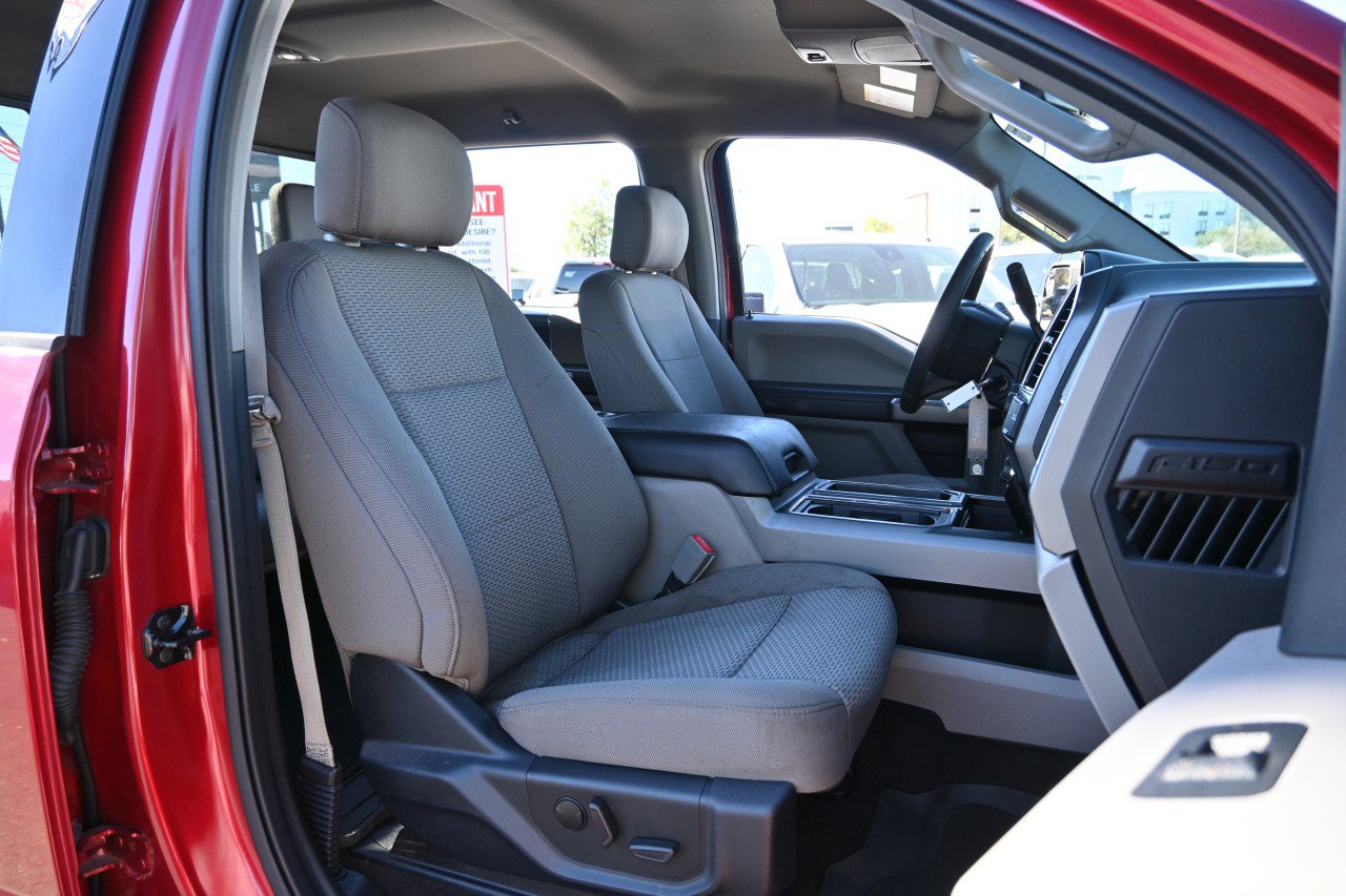 Used 2020 Ford F150 XLT w/ Equipment Group 302A Luxury AWD/4WD image 25
