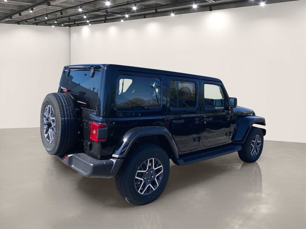 New 2026 Jeep Wrangler Unlimited Sahara w/ Technology Group AWD/4WD image 4