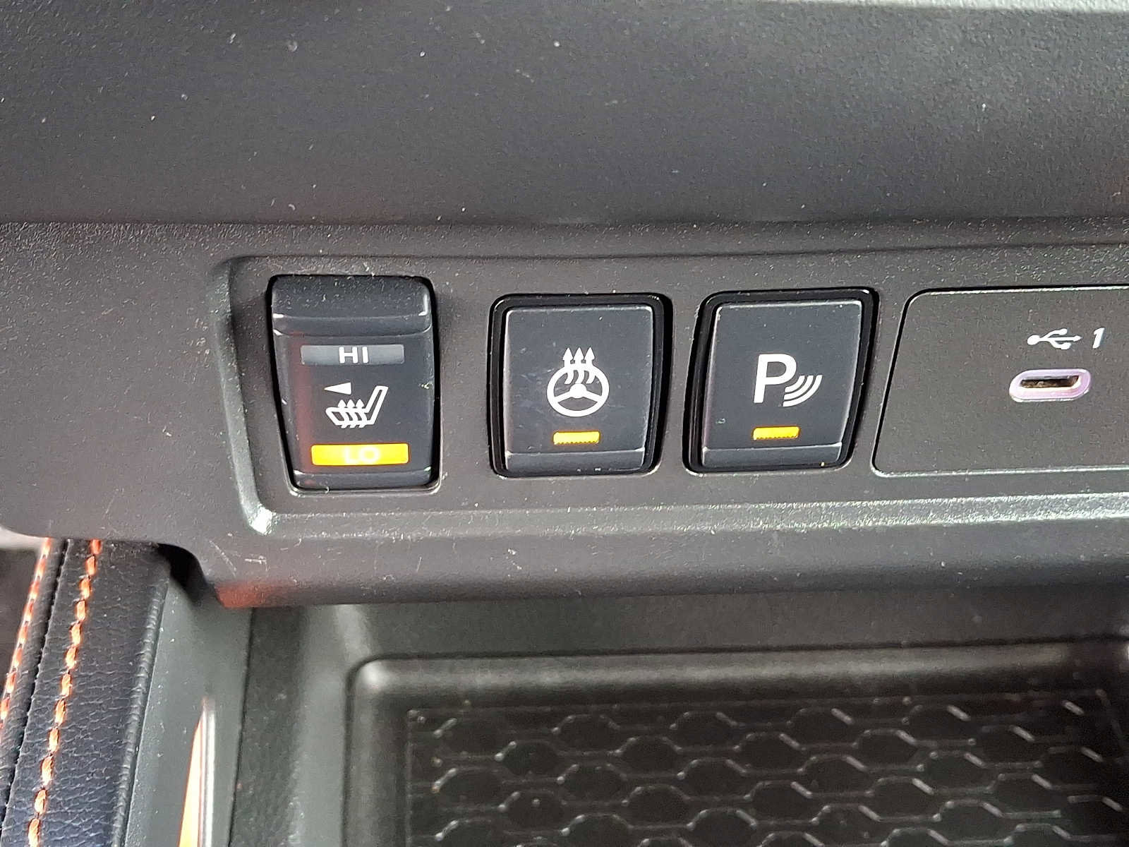 Used 2024 Nissan Frontier PRO-4X w/ Pro Convenience Package image 23