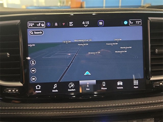 Used 2024 Chrysler Pacifica Limited w/ S Appearance Package image 18