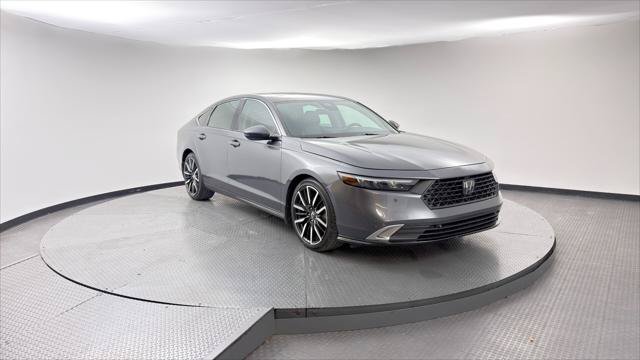 Used 2023 Honda Accord Touring image 11