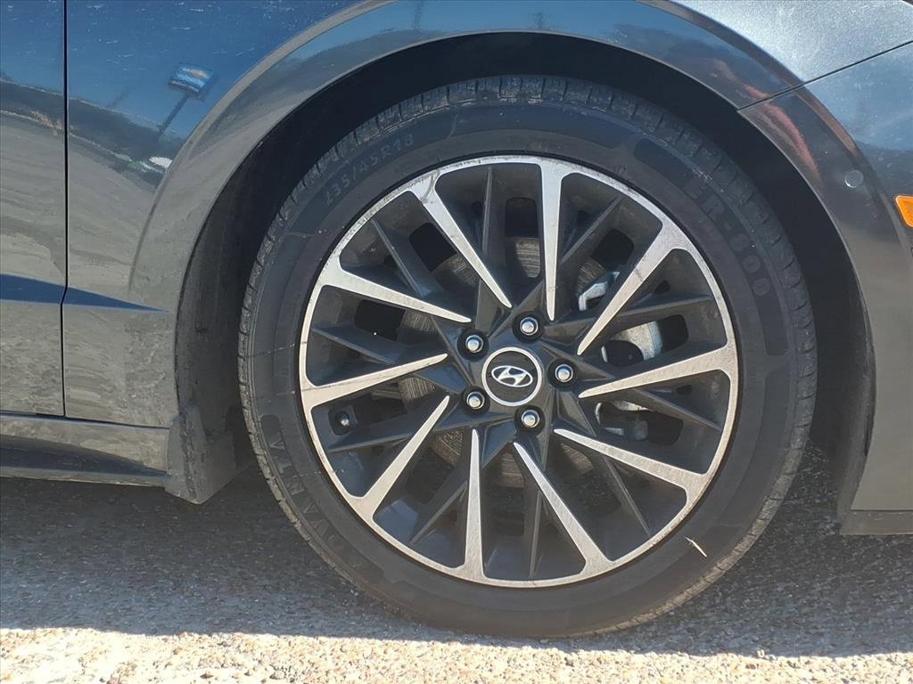 Used 2022 Hyundai Sonata Limited image 10