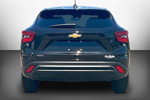 Used 2024 Chevrolet Trax LS FWD image 4