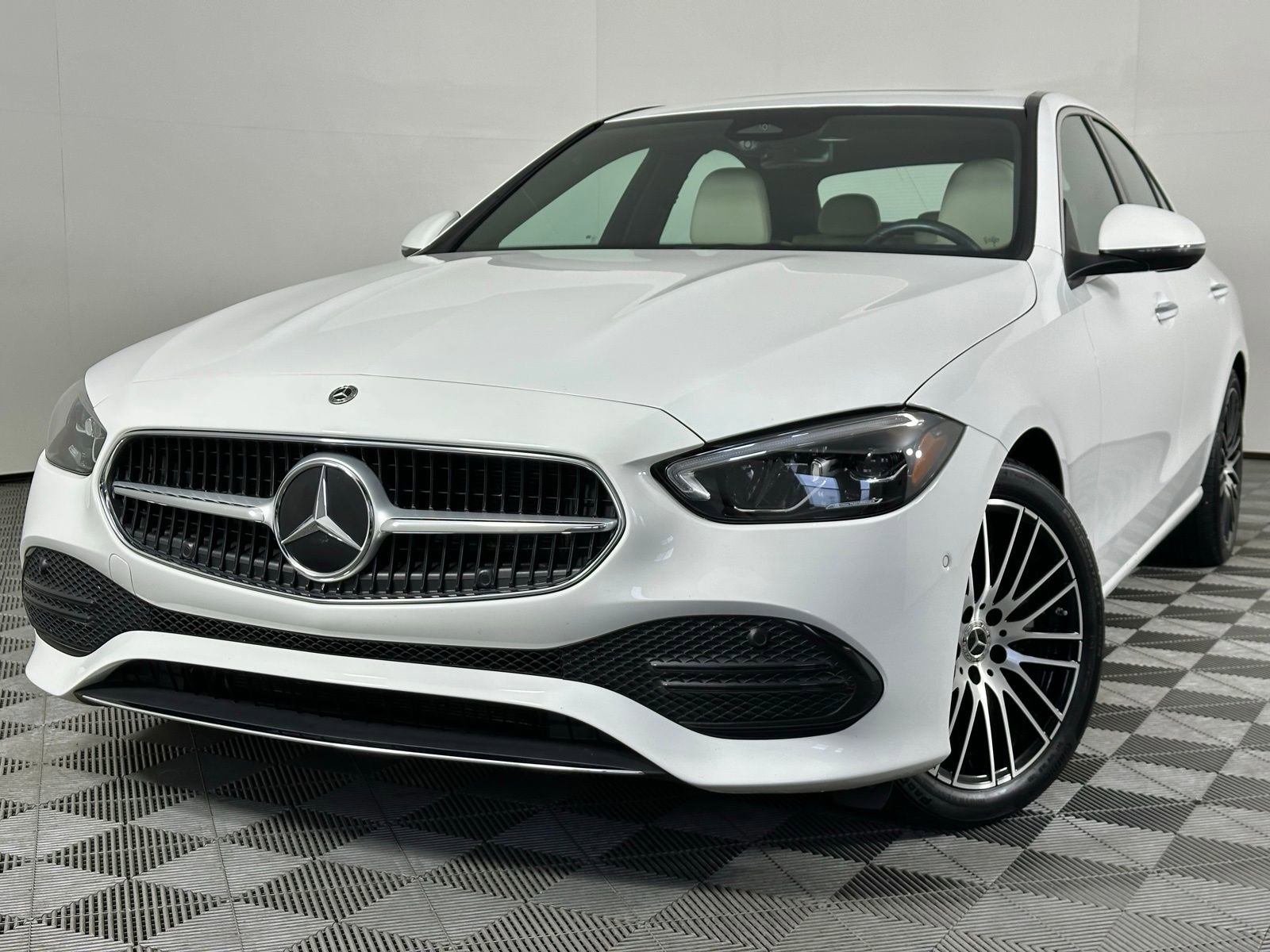 Used 2023 Mercedes-Benz C 300 4MATIC Sedan image 38