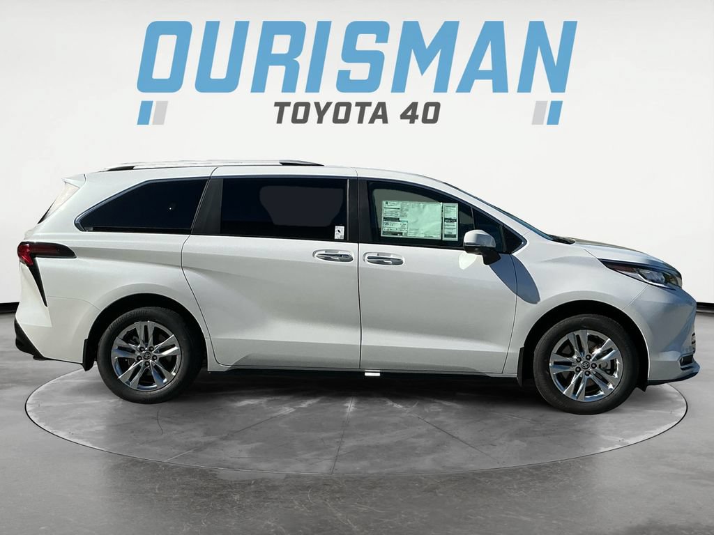 New 2026 Toyota Sienna Limited AWD/4WD image 8