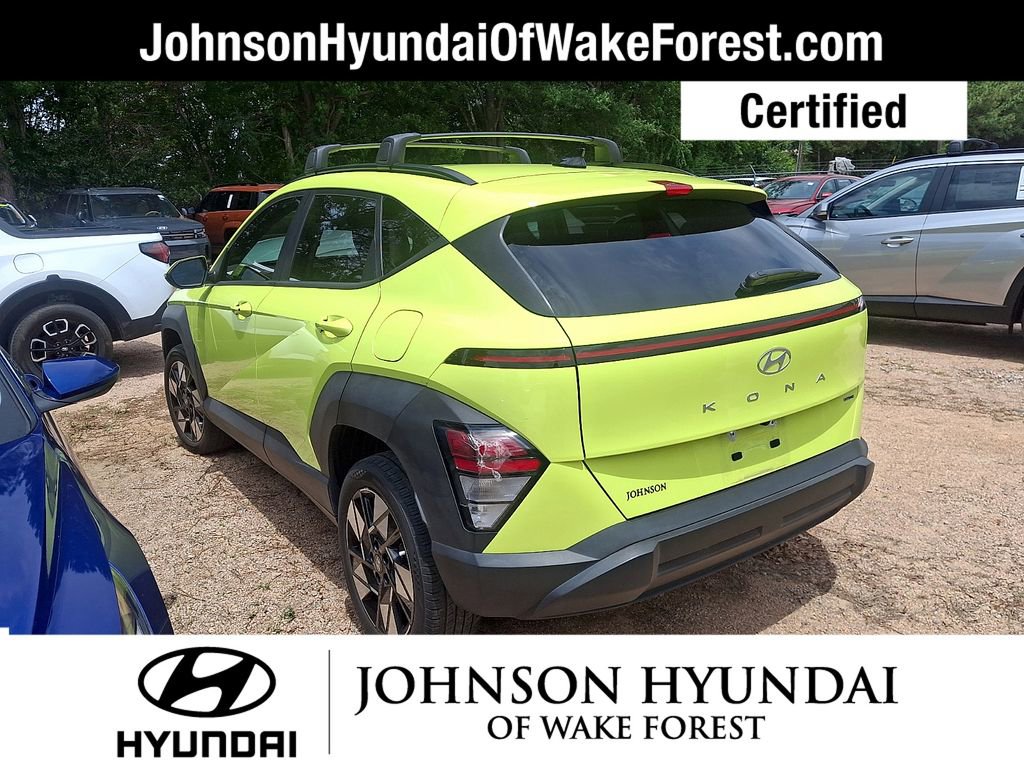 Used 2024 Hyundai Kona SEL AWD/4WD image 3