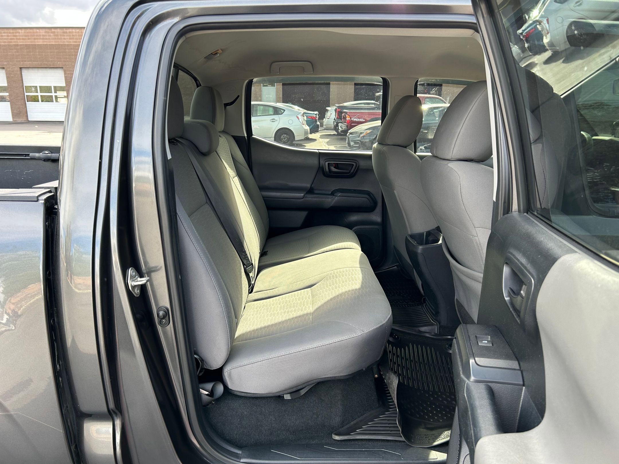 Used 2017 Toyota Tacoma SR w/ Tow Package AWD/4WD image 27