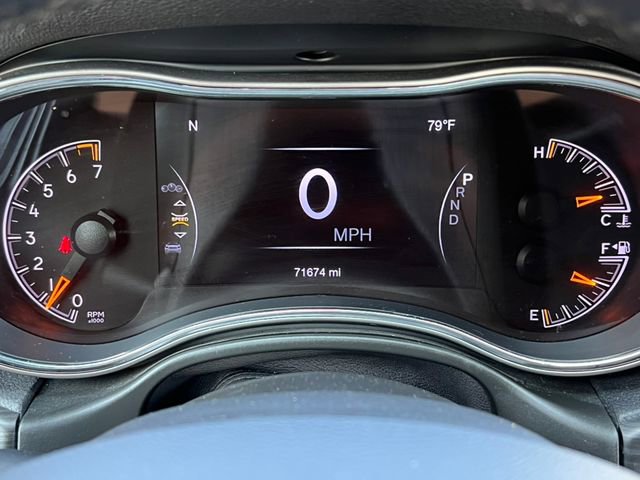 Used 2021 Jeep Grand Cherokee Laredo image 19