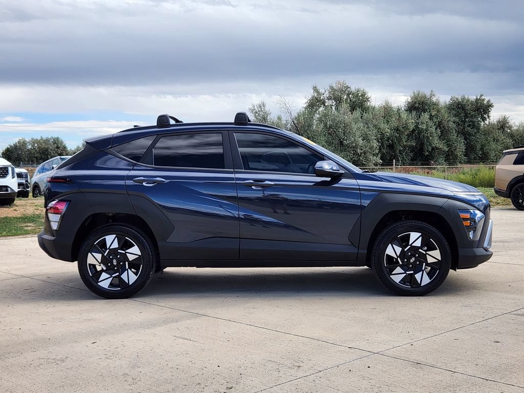Used 2024 Hyundai Kona SEL AWD/4WD image 4