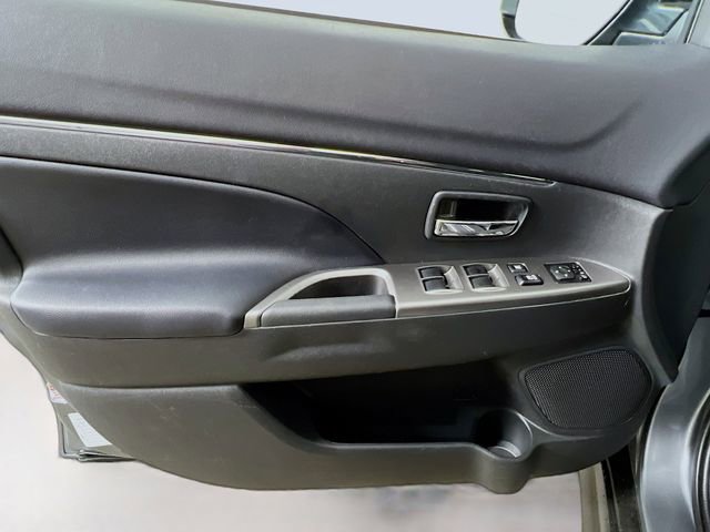 Used 2024 Mitsubishi Outlander Sport SE AWD/4WD image 30