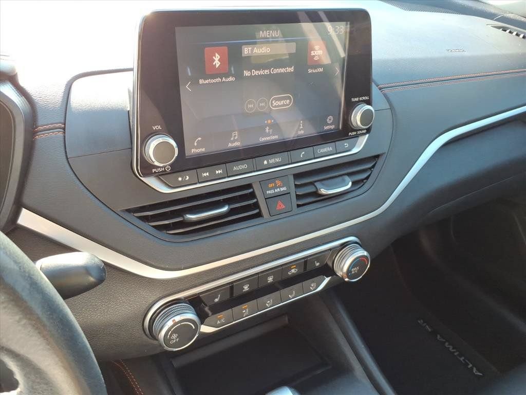 Used 2022 Nissan Altima 2.0 SR FWD image 29