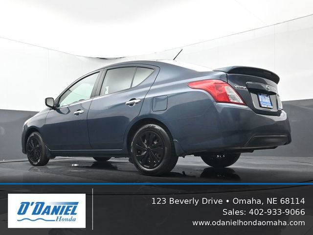 Used 2015 Nissan Versa SV FWD image 22