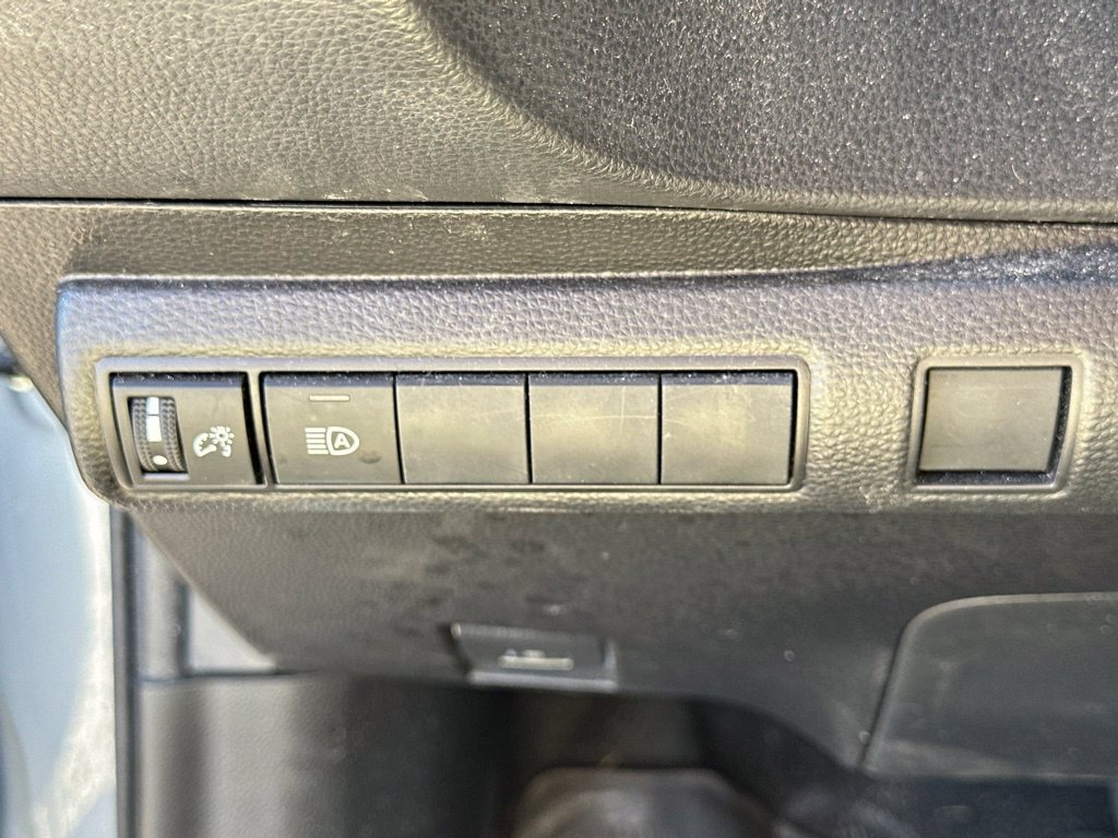 Used 2023 Toyota Corolla LE FWD image 16