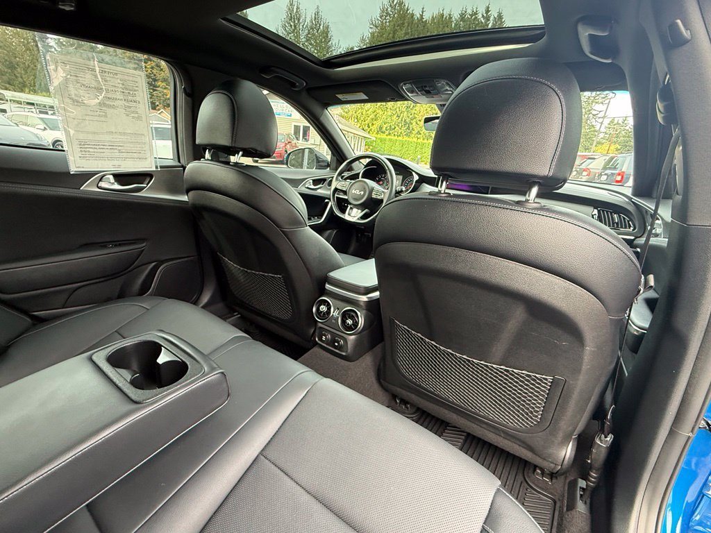 Used 2022 Kia Stinger GT1 AWD/4WD image 19