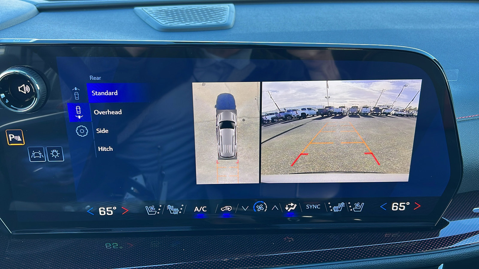 New 2026 Chevrolet Traverse RS image 26