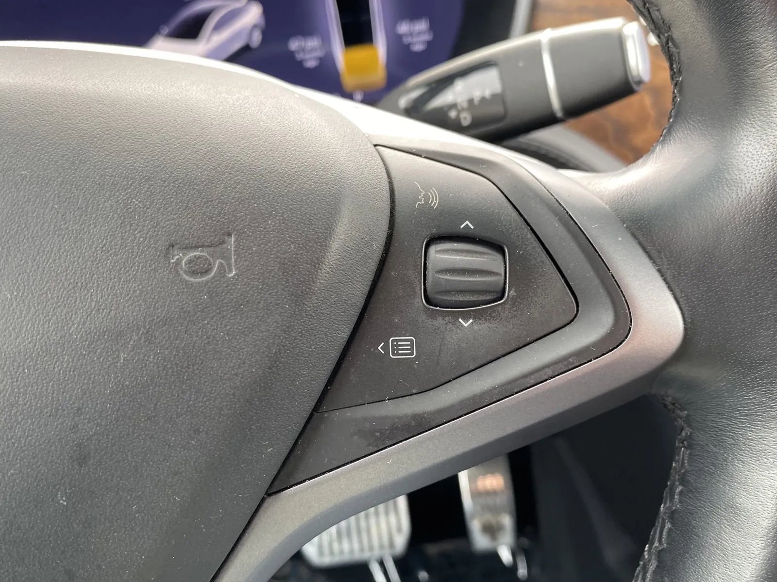Used 2020 Tesla Model X Long Range image 13