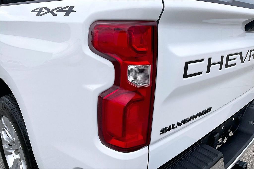 Used 2024 Chevrolet Silverado 1500 LTZ w/ LPO, Dark Essentials Package AWD/4WD image 20