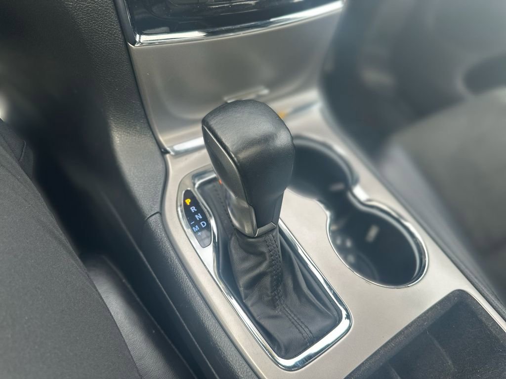 Used 2019 Jeep Grand Cherokee Altitude image 21
