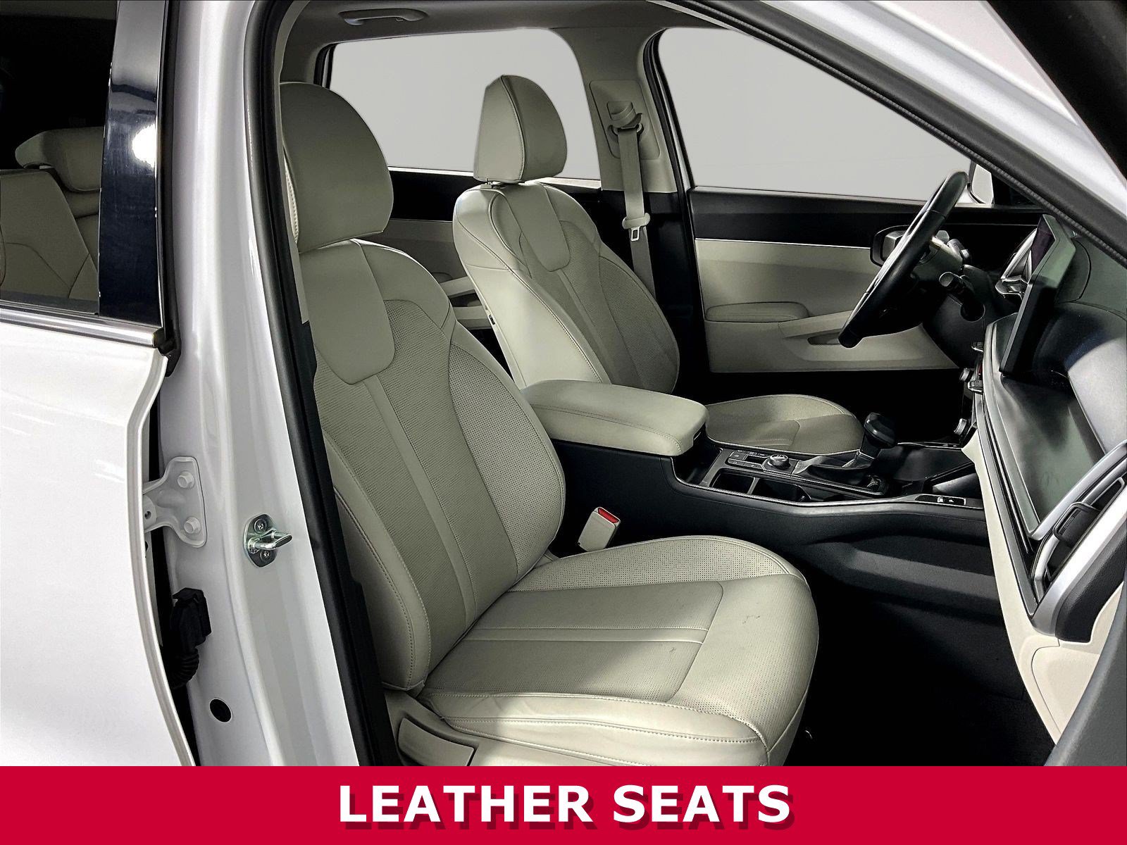 Certified 2024 Kia Sorento S w/ Panoramic Sunroof Package FWD image 29