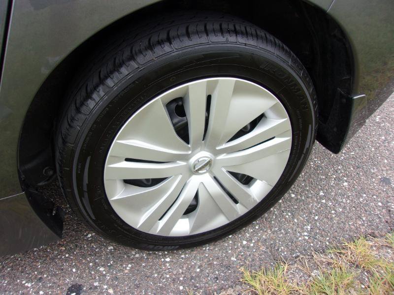 Used 2022 Nissan Leaf S FWD image 10