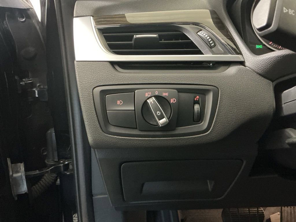 Used 2018 BMW X1 sDrive28i image 17