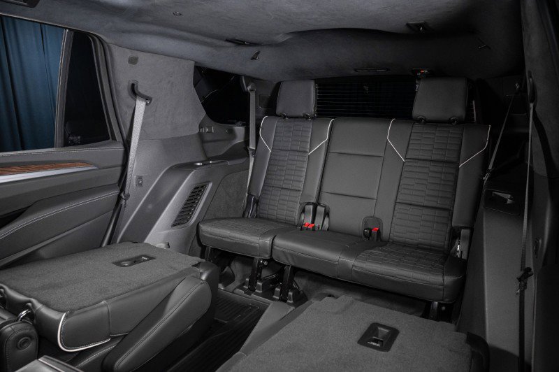 Used 2026 Cadillac Escalade Platinum Sport w/ LPO, ONYX Package AWD/4WD image 36