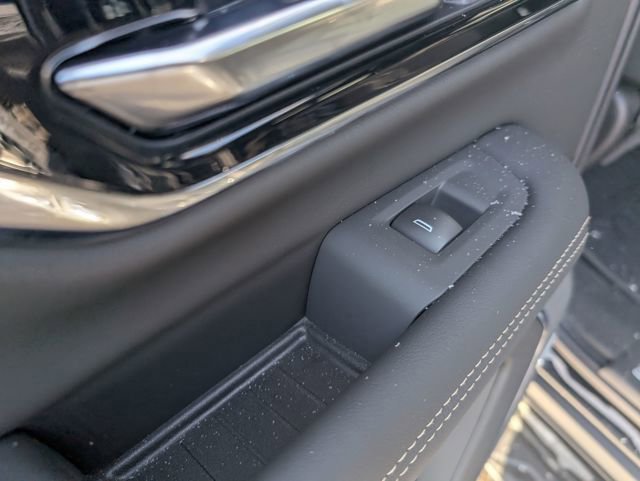 New 2026 GMC Yukon XL Elevation w/ Elevation Premium Package image 12