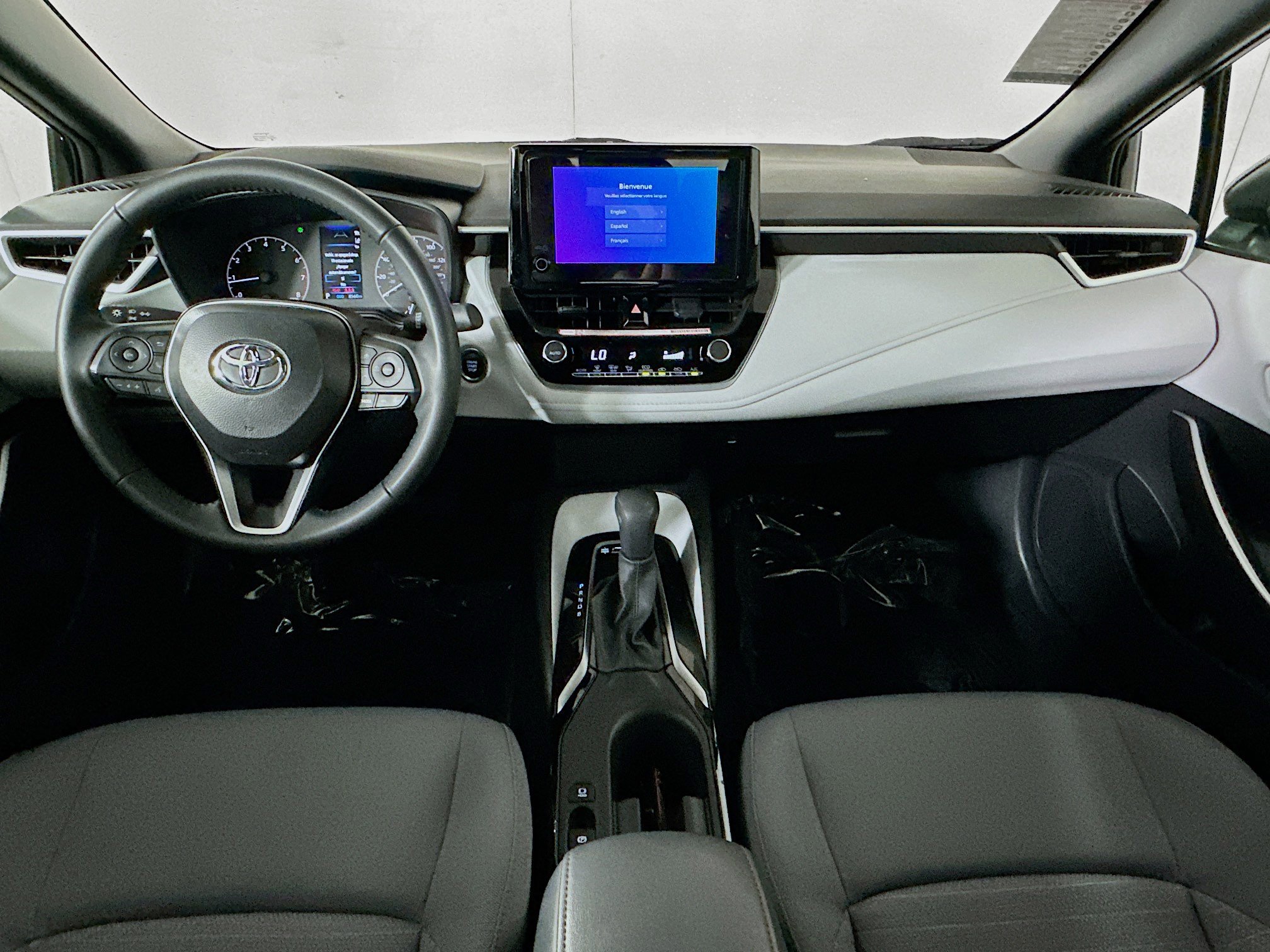 Used 2025 Toyota Corolla SE FWD image 27