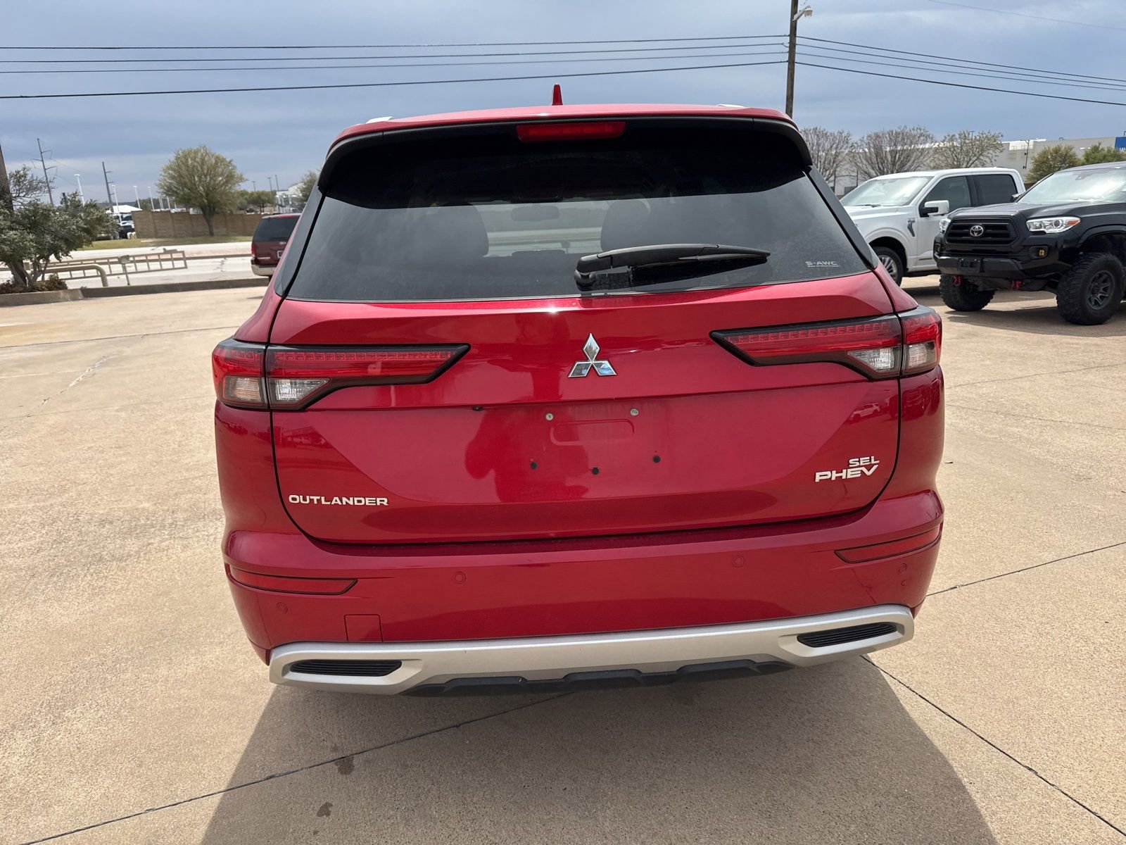 Used 2023 Mitsubishi Outlander SEL image 6