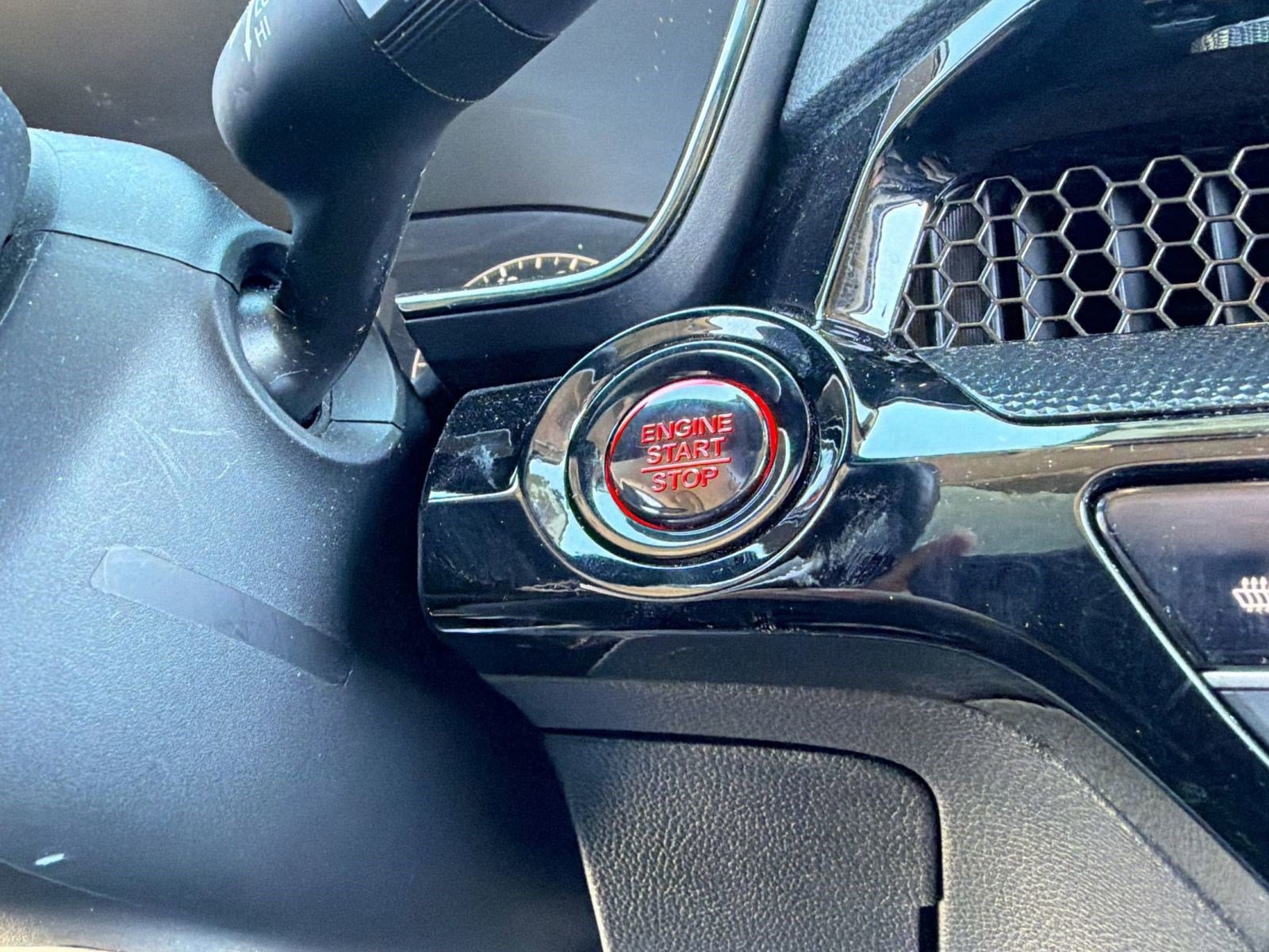 Used 2025 Honda CR-V EX-L image 26